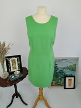 Load image into Gallery viewer, Vintage 60s shift dress
