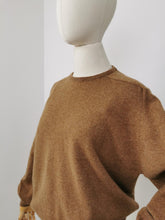 Load image into Gallery viewer, Preloved wool jumper

