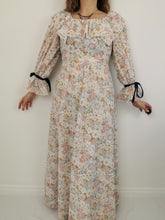 Load image into Gallery viewer, Vintage 70s prairie dress
