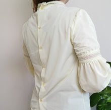 Load image into Gallery viewer, Vintage 60s yellowish cream blouse
