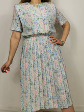 Load image into Gallery viewer, Vintage 80s pastel floral dress
