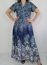 Load image into Gallery viewer, Vintage 70s floral maxi dress
