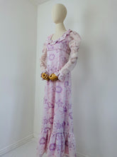 Load image into Gallery viewer, Vintage lilac prairie dress
