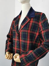 Load image into Gallery viewer, Vintage 90s checkered blazer
