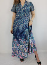 Load image into Gallery viewer, Vintage 70s floral maxi dress
