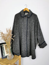 Load image into Gallery viewer, Vintage Tyrolean wool cardigan cape
