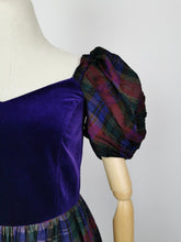 Load image into Gallery viewer, Vintage Marion Donaldson dress
